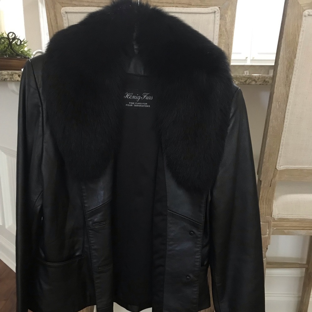 Black Leather coat with fox fur trim and Detachable collar, From Henig Furs